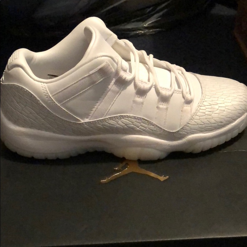 Jordan 11 Low Heiress